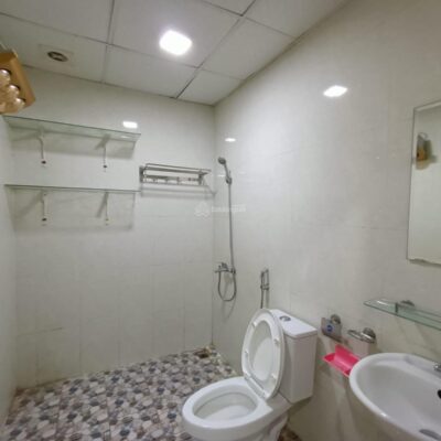 Alternative view of Chính chủ 1.3 tỷ chung cư thương mại 2 phòng ngủ ban công đông nam full nội thất.